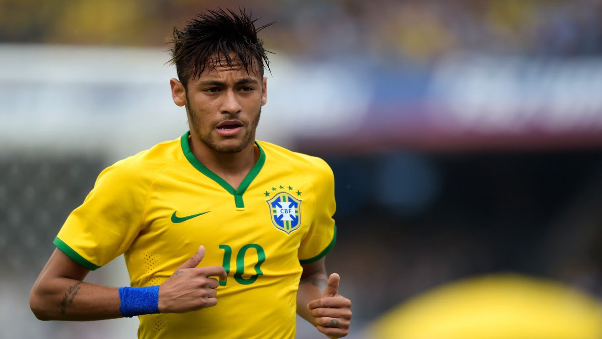 坎特爆发，洪都拉斯压哨击败乌克兰，足球如何成为小国的地缘战略武器