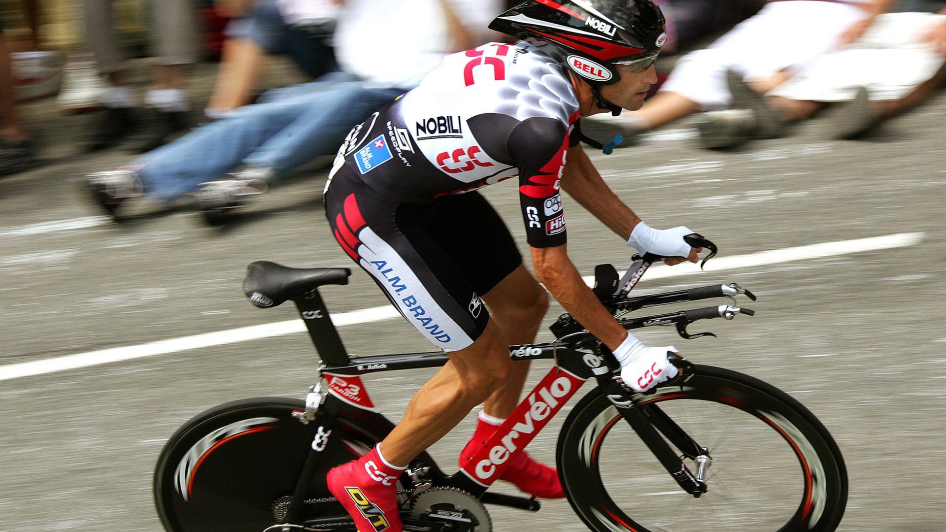 雷霆防守锁死国王,武切维奇持续制造杀伤,现代篮球的攻防博弈启示录